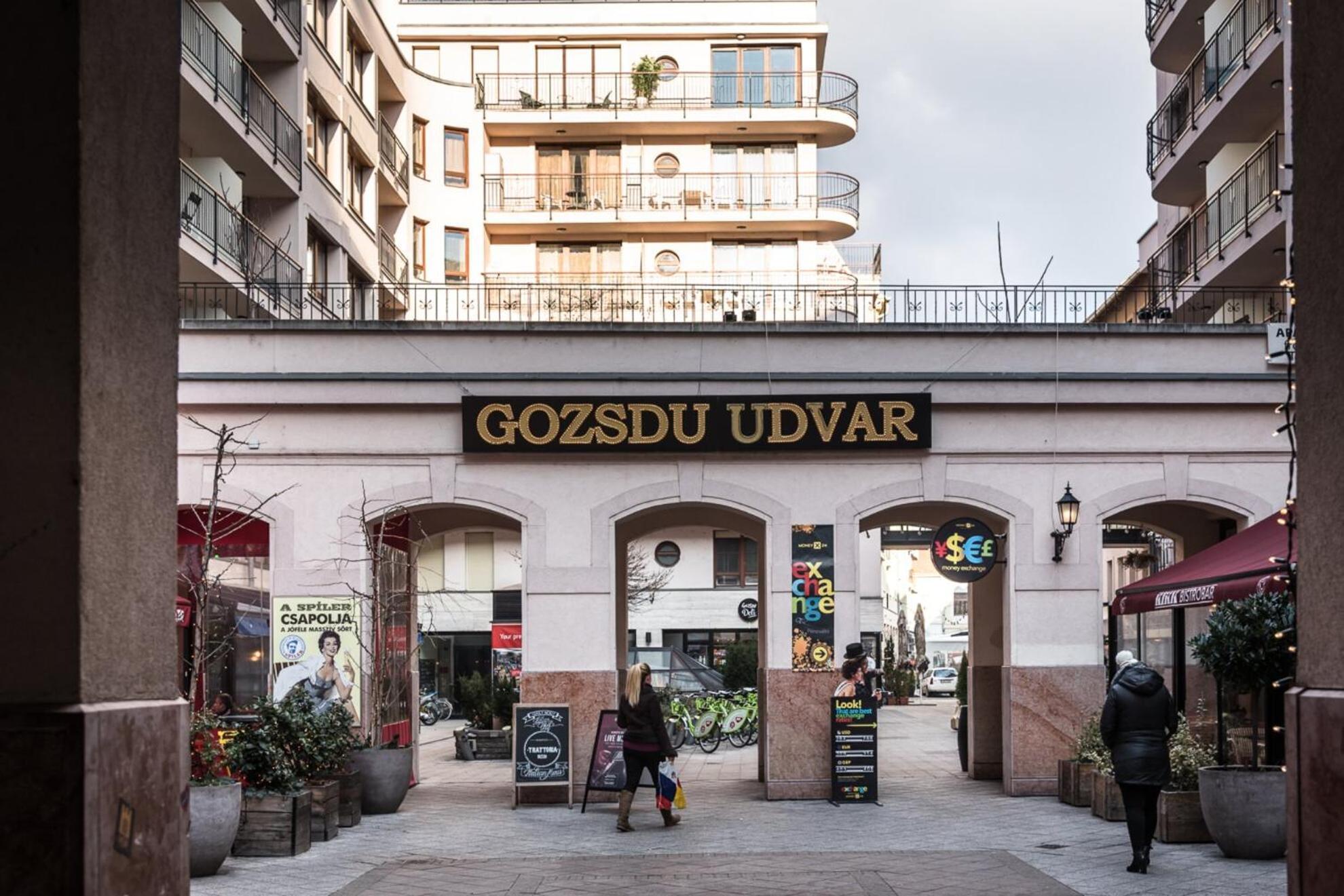 Synagogue Gozsdu Corner Будапешт